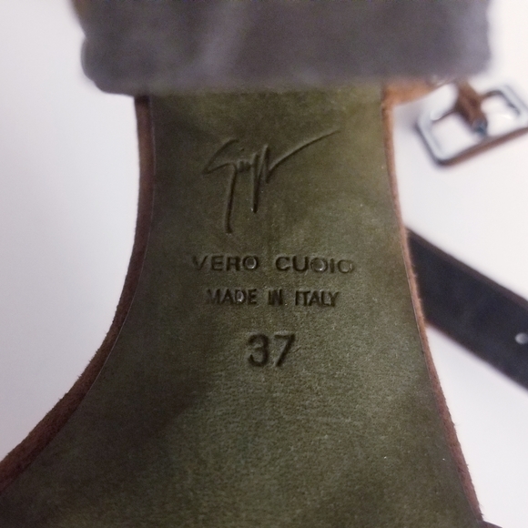 GIUSEPPE ZANOTTI STUDDED ANKLE-WRAP CHUNKY HEEL SANDAL, MILITARE - Picture 14 of 14